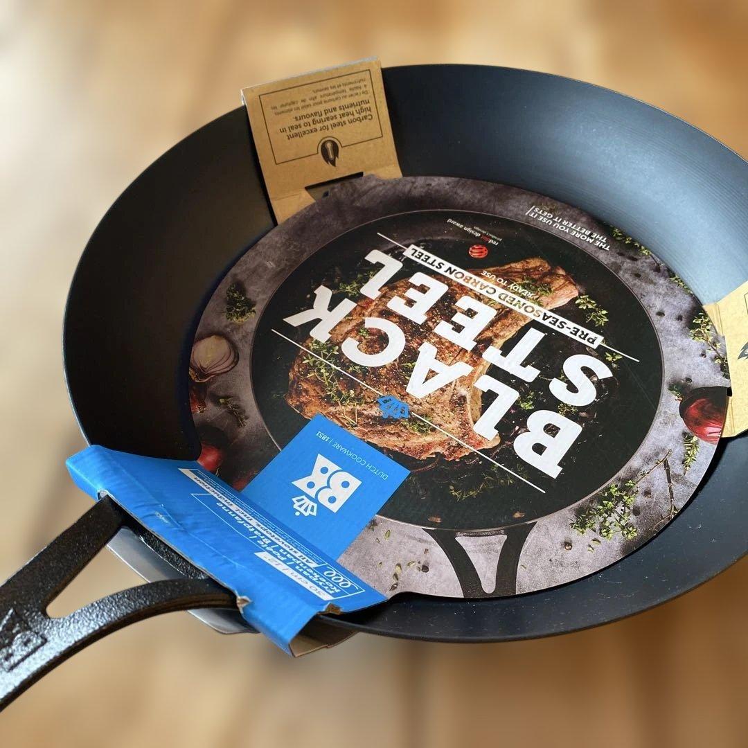 『ブラック・スチール』シリーズのフライパン（30cm）