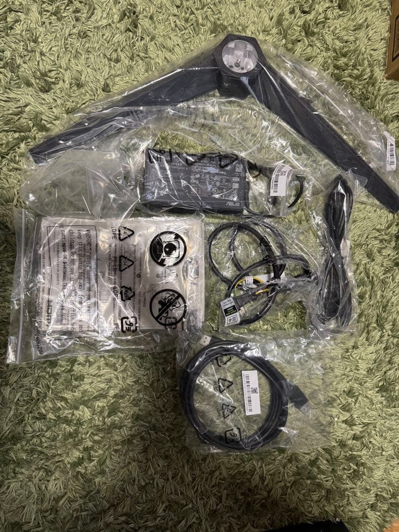 ASUS VG28UQL1A 4K 144Hz 28インチモニター