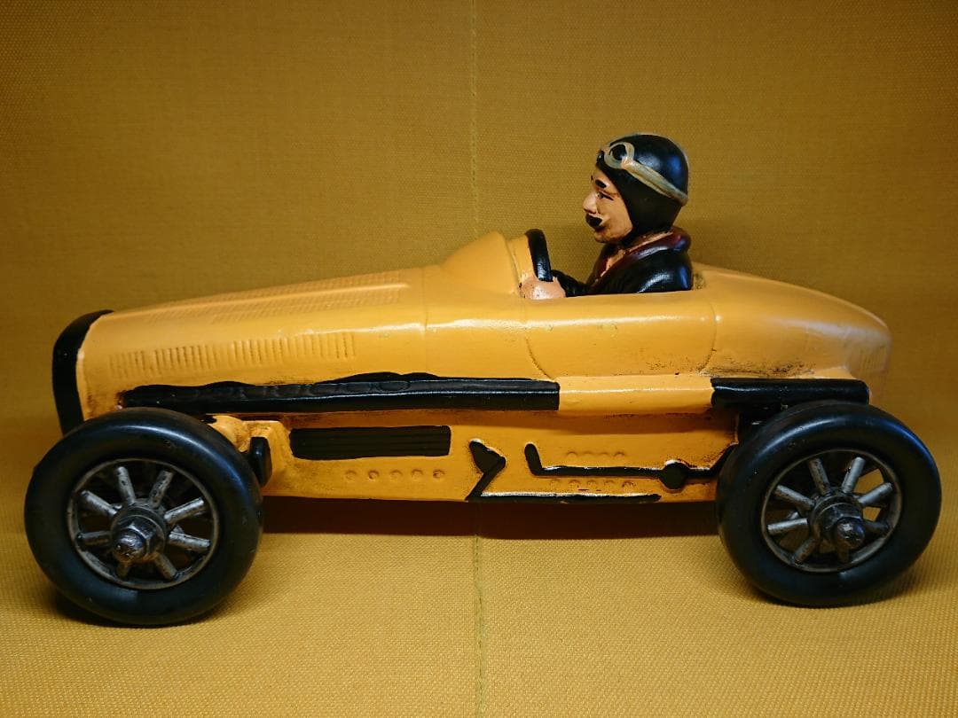 【美品】ビンテージ　レースカー　陶器　置物　インテリア　工芸品　美術品A2974