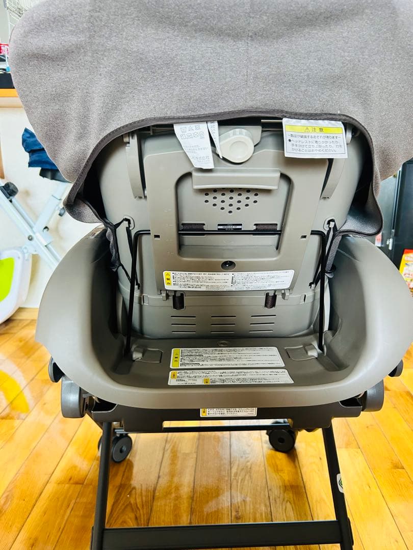 Combi ネムリラ　電動スイング　オートスイング