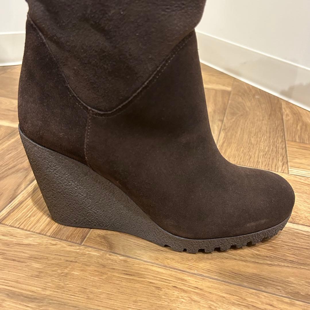 ✨未使用品✨FENDI フェンディ　ズッカ柄 FFロゴムートンブーツ　36