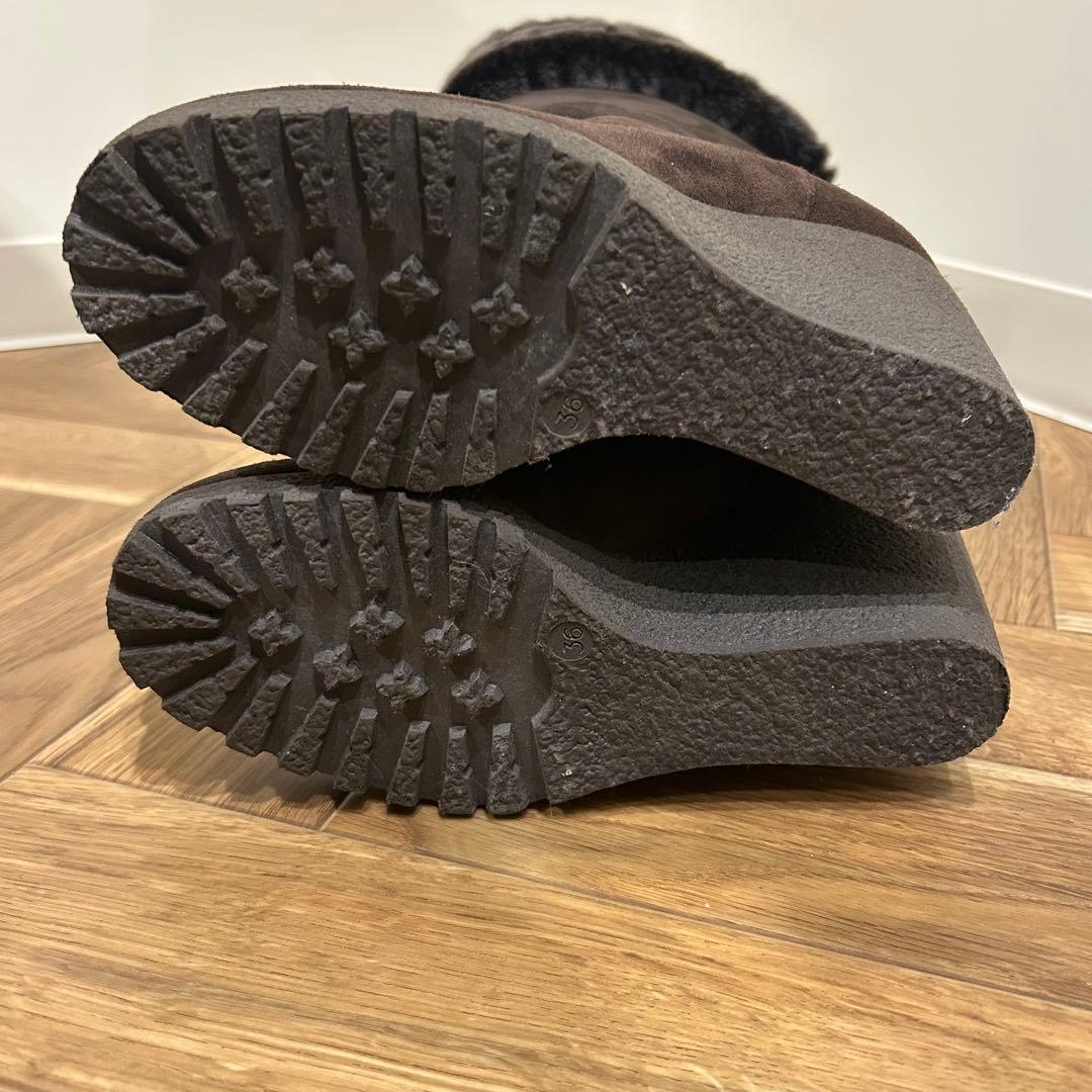 ✨未使用品✨FENDI フェンディ　ズッカ柄 FFロゴムートンブーツ　36