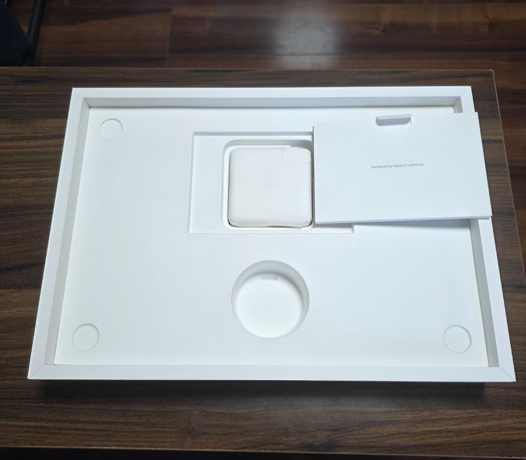 MacBook Pro 16-inch 2019 2TB ジャンク品