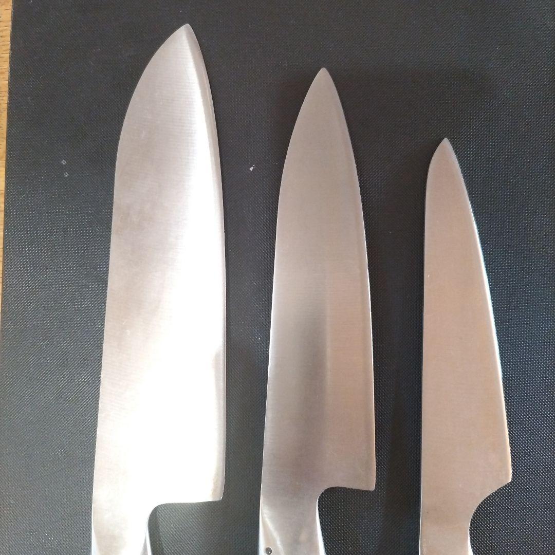 GLOBAL 包丁3本・シャープナーセット おまけ（チーズグレーター,ふきん）