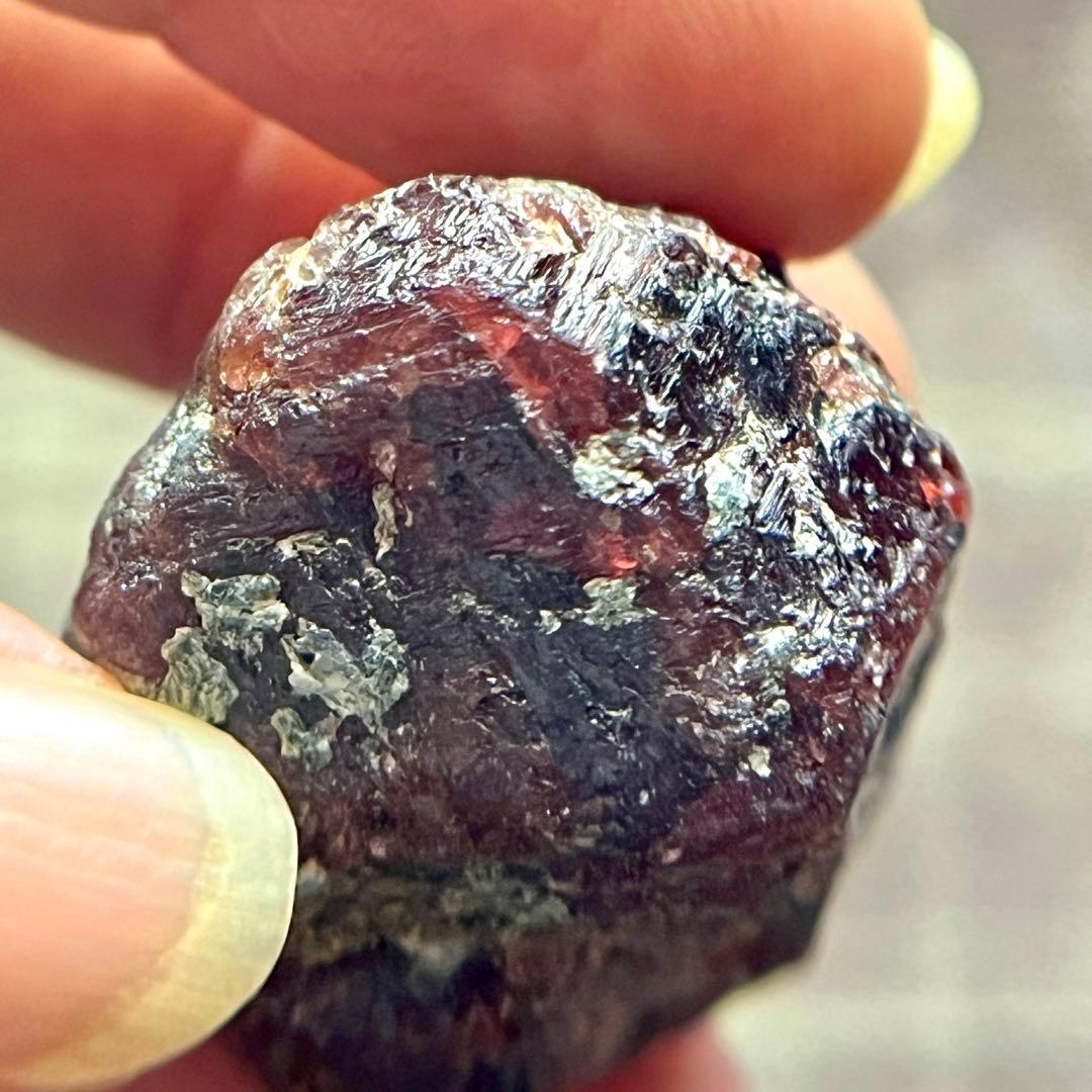 巨大 レッド ガーネット 163.65ct 原石 鉱物 天然石 パワーストーン