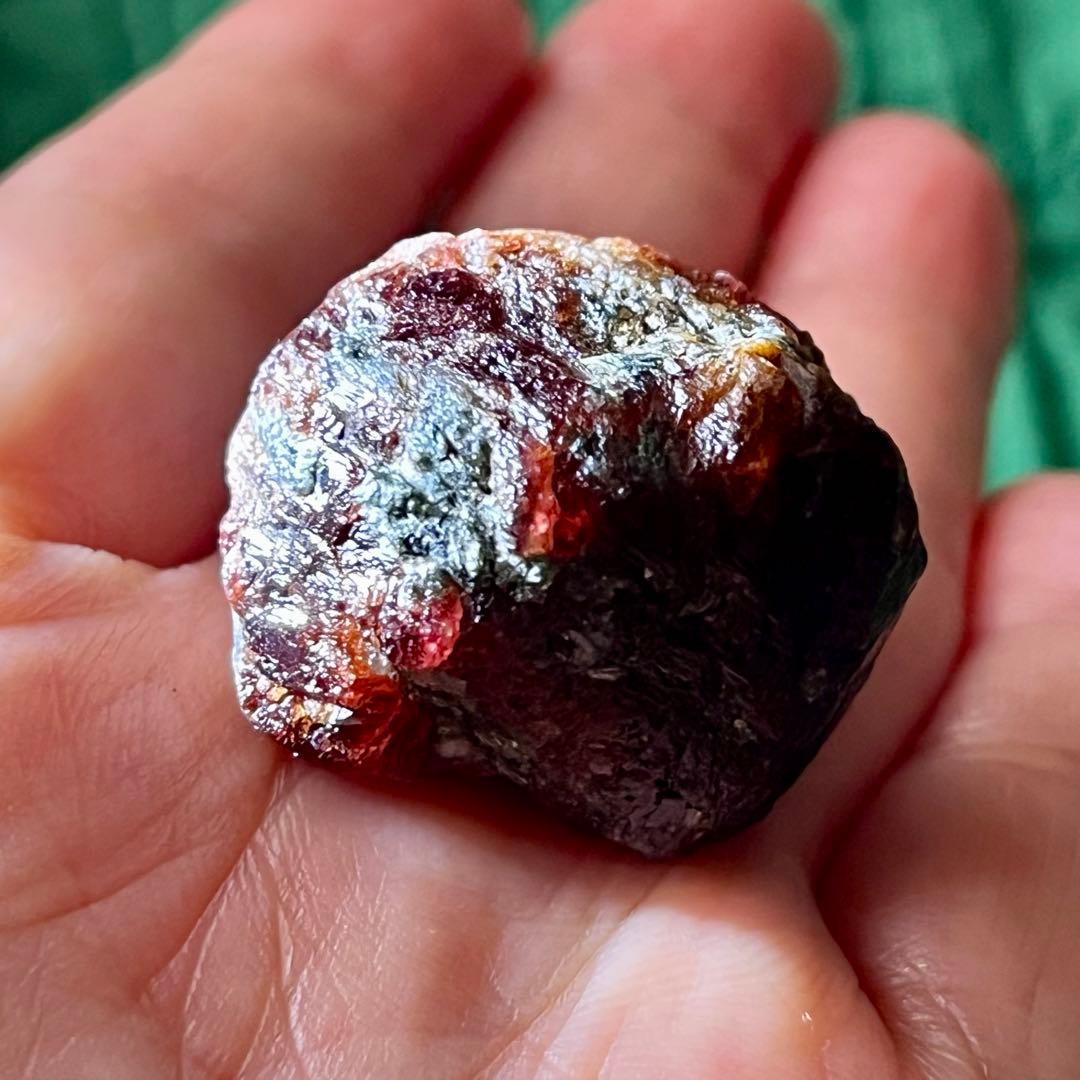 巨大 レッド ガーネット 163.65ct 原石 鉱物 天然石 パワーストーン