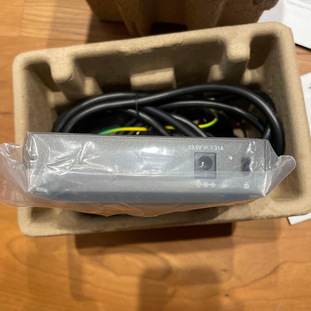 TP-Link 5-Port Gigabit／4-Port PoE+