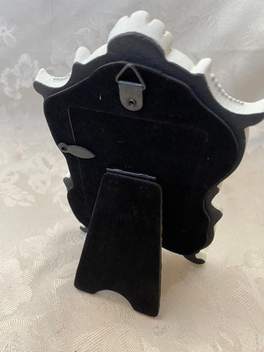 ♣️新品　ロココ　アンティーク調　フォトフレーム　シェルウェーブ　ホワイト