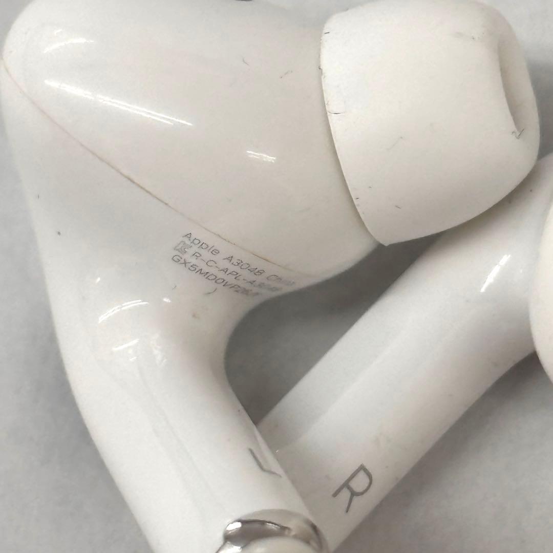 ②AirPods Pro 第二世代　A2968 A3048-3047 イヤホン