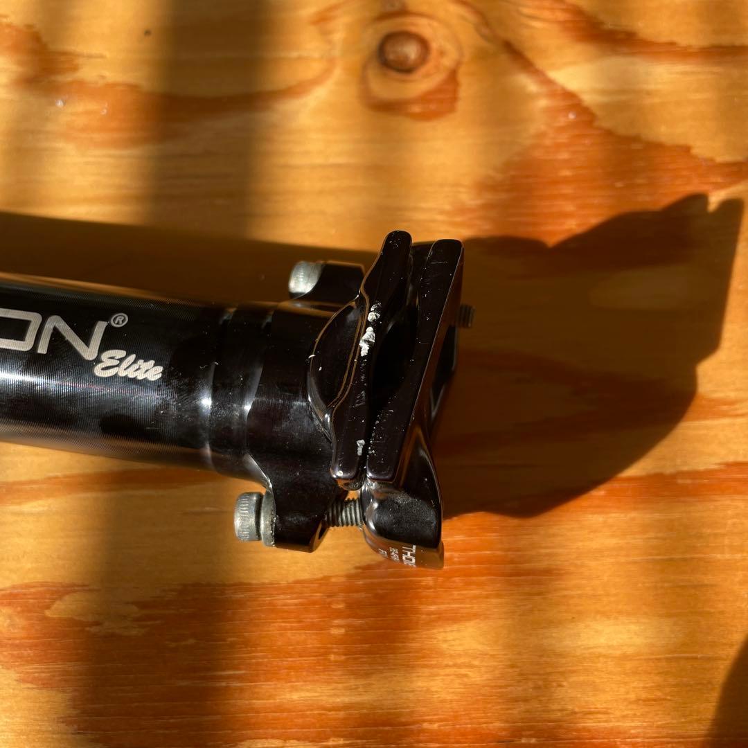 【未カット美品】THOMSON シートポスト ブラック31.8mm