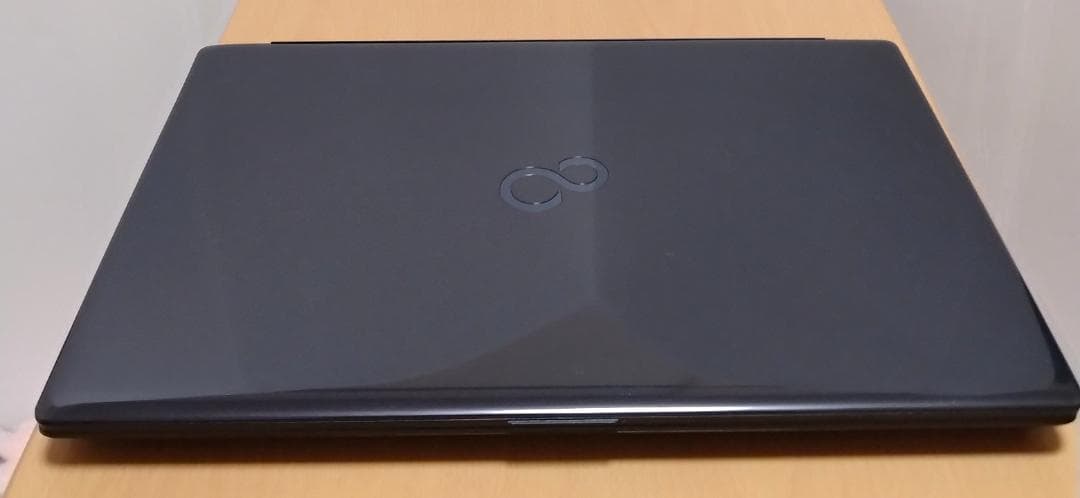 富士通 Ryzen 5 3500U/SSD256GB/メモリ8GB