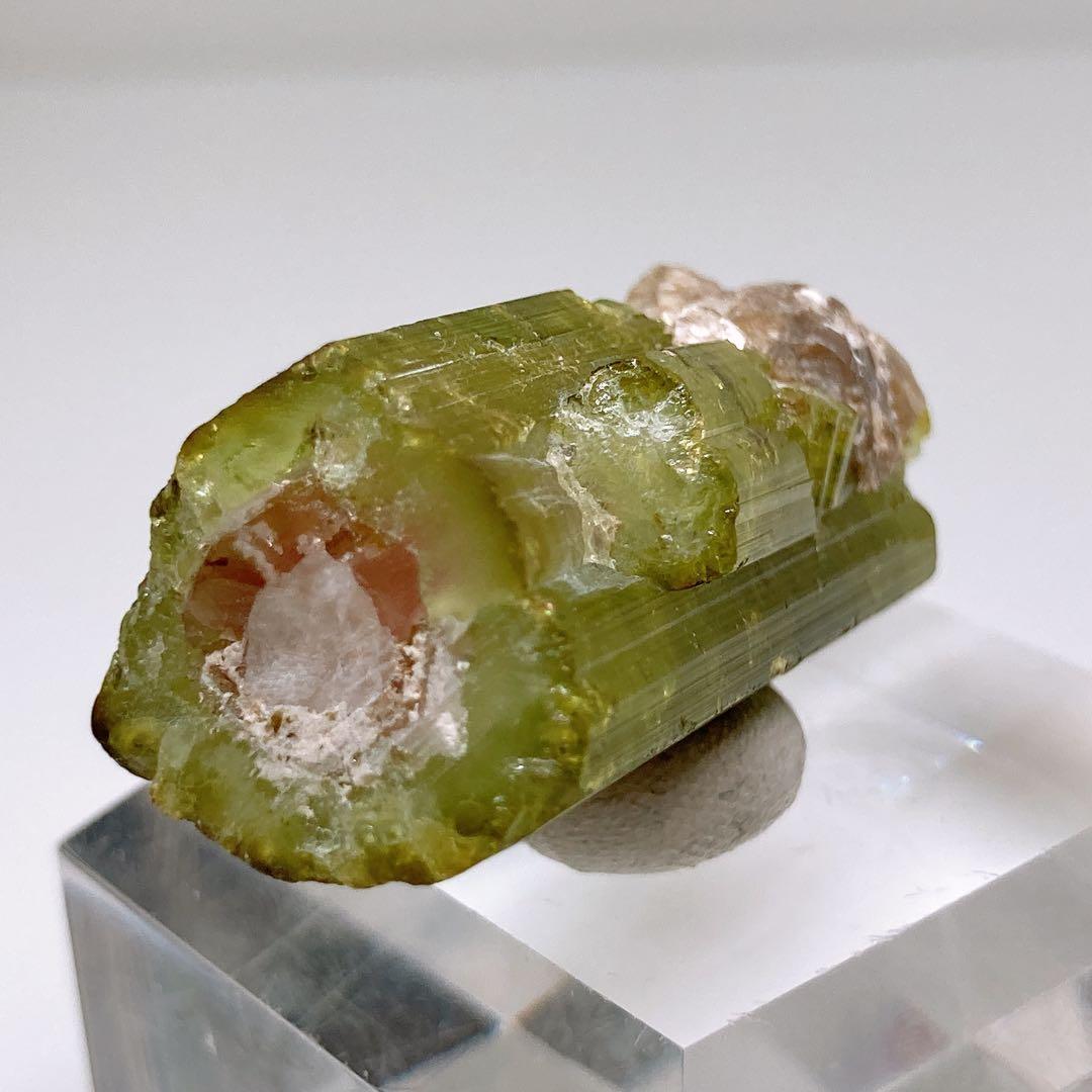 トルマリン　ウォーターメロントルマリン　鉱物標本　原石　305