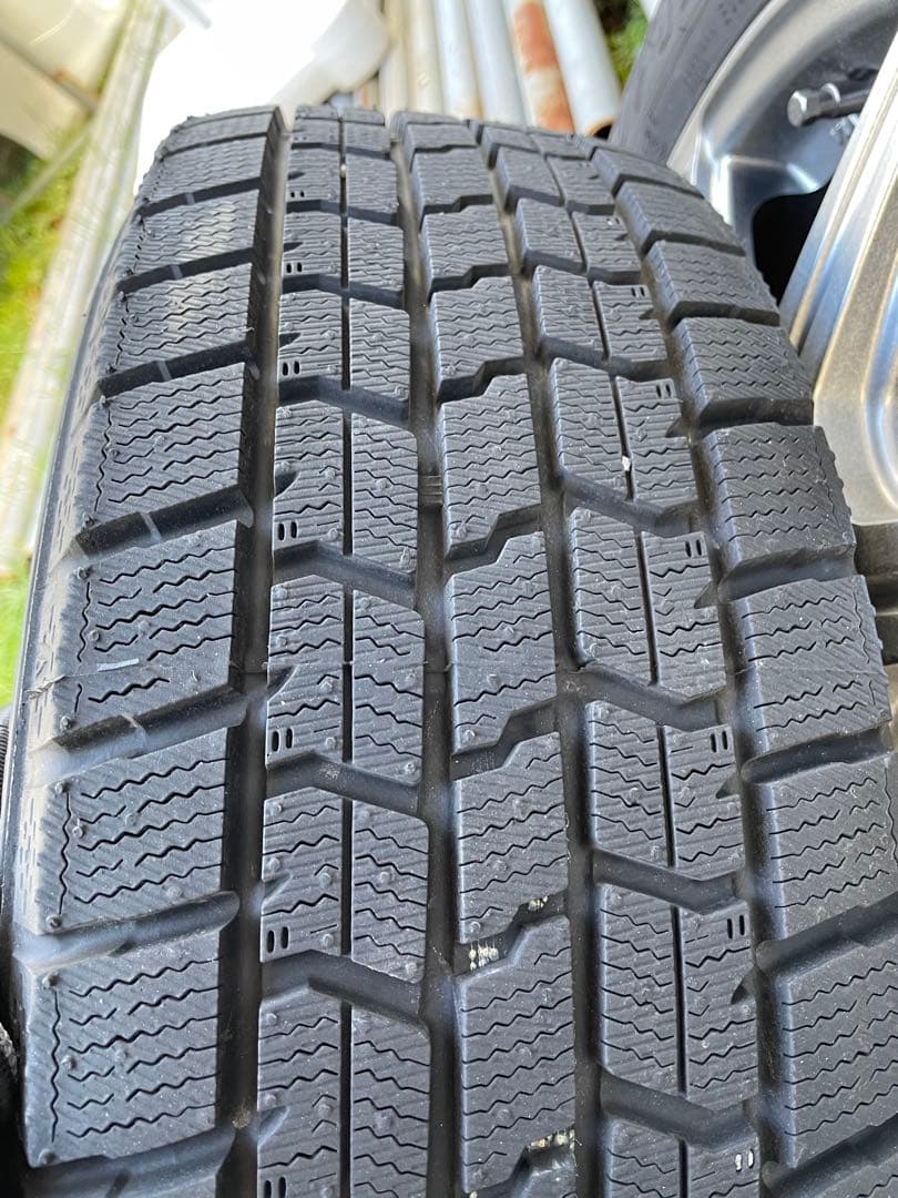 185/65R15 スタッドレスタイヤ4本セット！ ワンシーズン使用のみ！