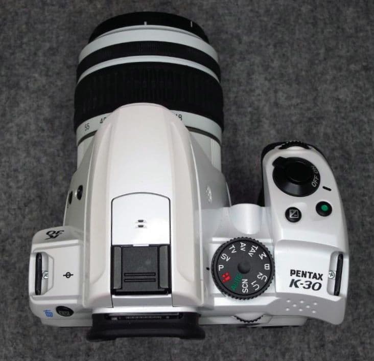 PENTAX K-30 ホワイト　標準ズームレンズDAL18-55mmAL付