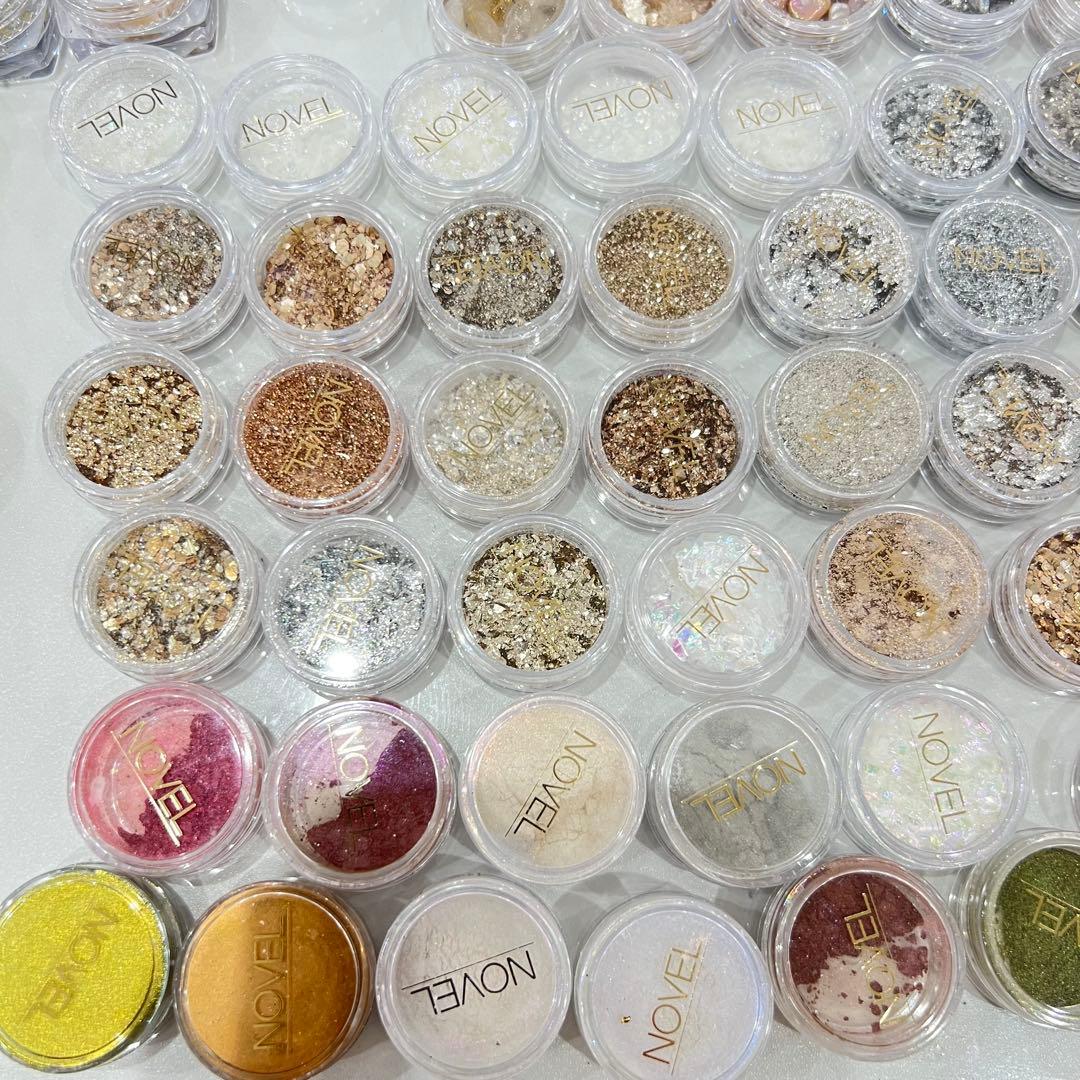 NOVEL ネイルパーツ　ラメグリッター　ミラーパウダー150点セット！！