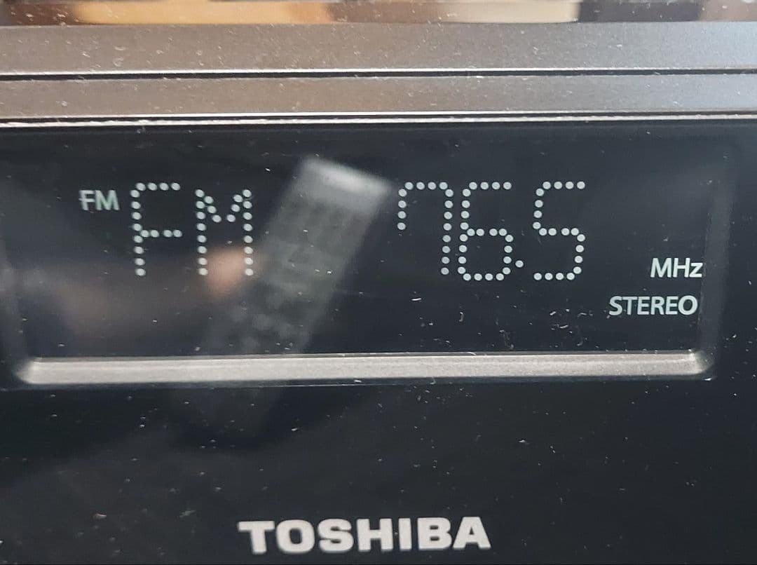 東芝CD、AM/FMラジオ USB、Bluetooth　TY-CR110
