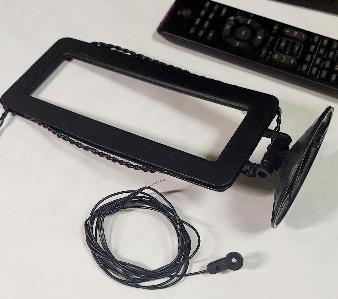 東芝CD、AM/FMラジオ USB、Bluetooth　TY-CR110