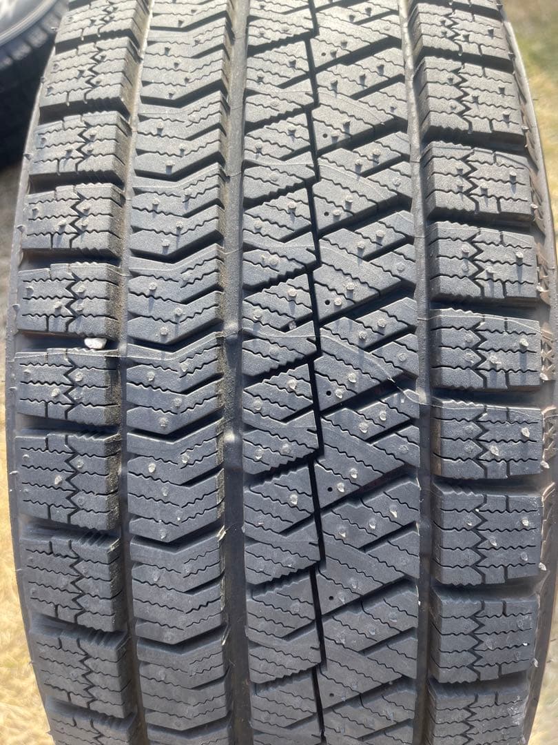 b*i様 ほぼ新品195/65R15 冬用タイヤ ホイールセット 15インチ