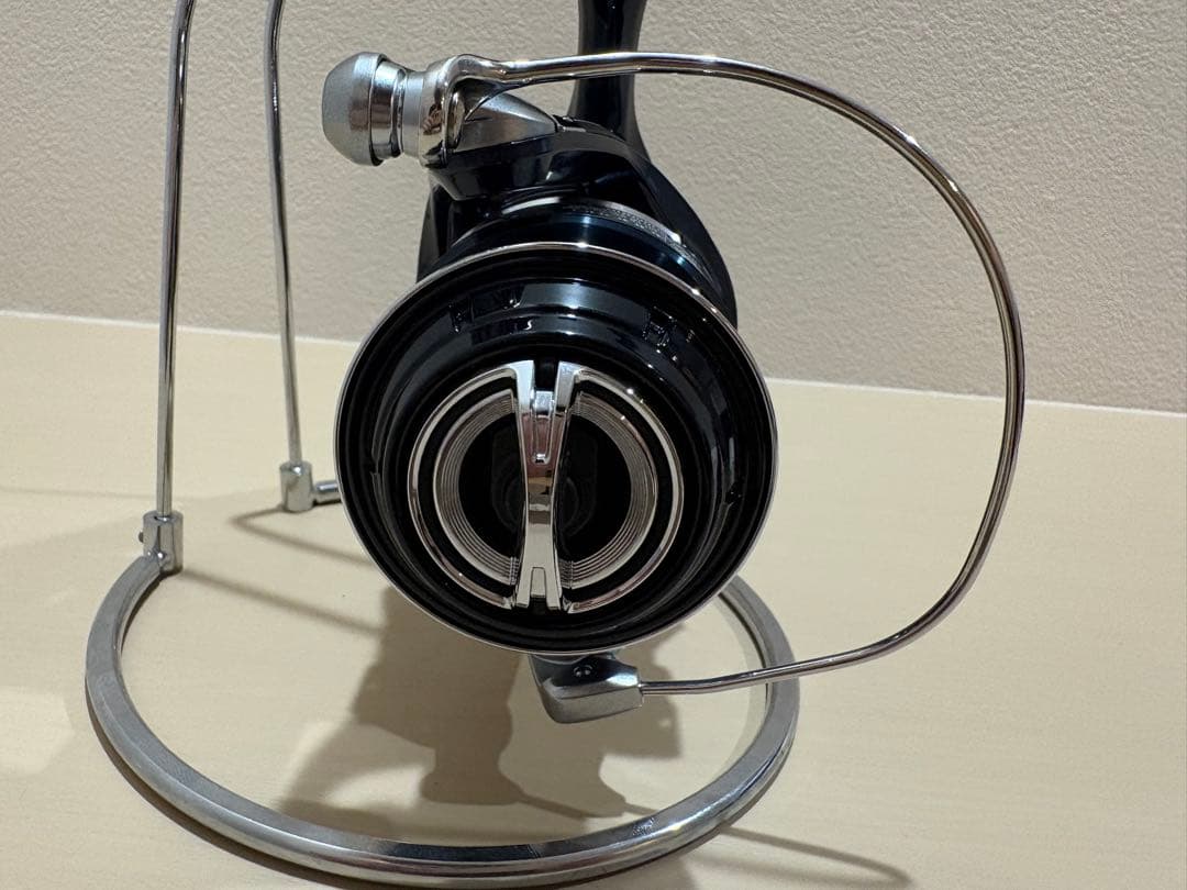 ツインパワー SW 8000HG 替えスプール リールガード付き