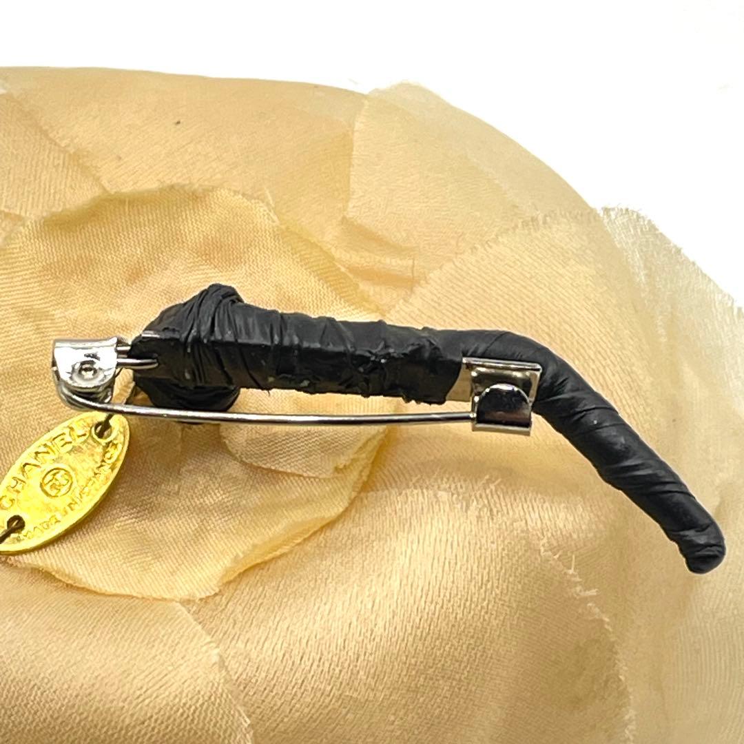 CHANEL シャネル カメリア コサージュ ピンブローチ ベージュ 箱付き