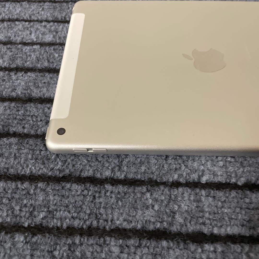 106 iPad 8世代 32GB SIMフリー シルバー