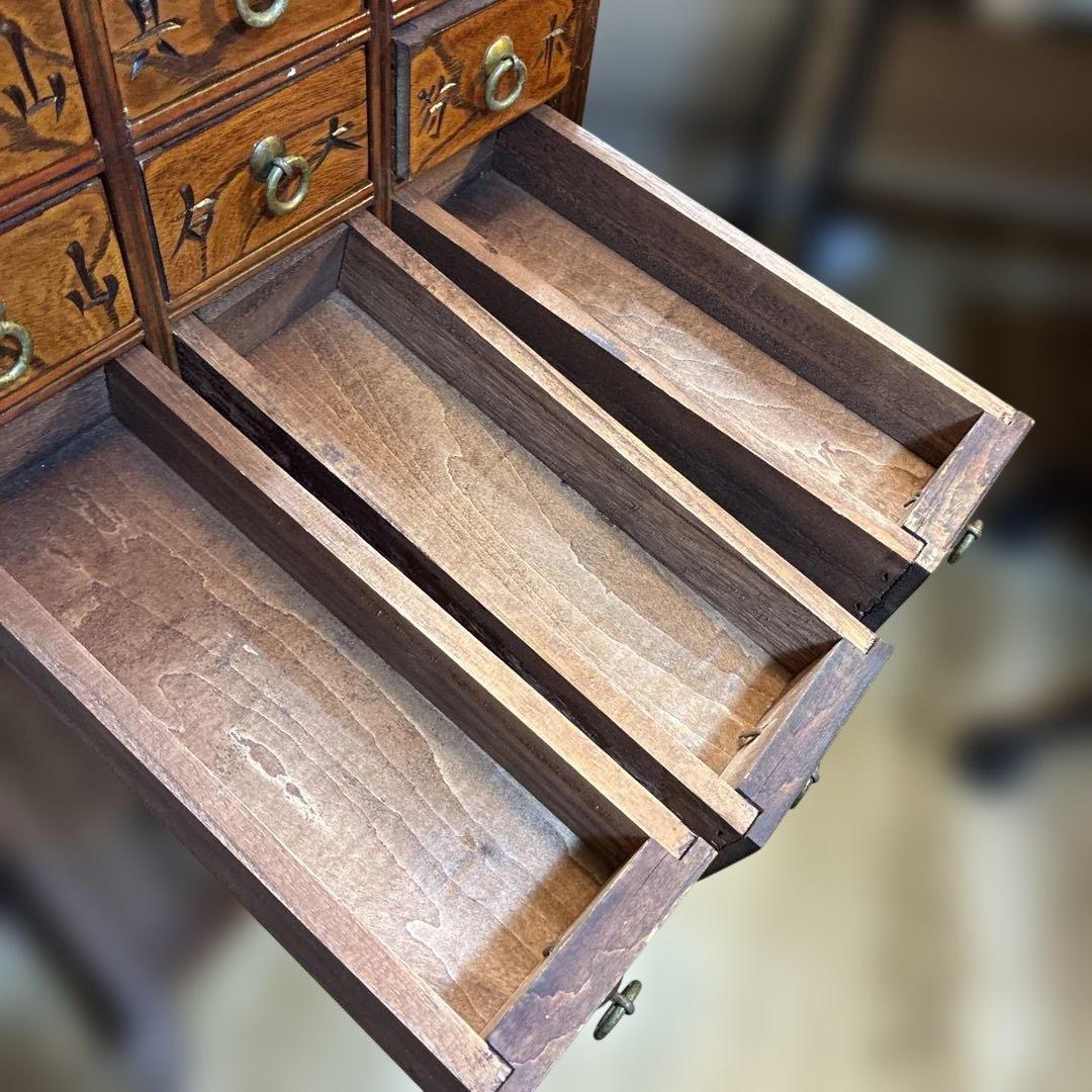 李朝風 薬棚 18杯 真鍮金具 アジアン家具　薬箪笥　アンティーク調　横浜現地