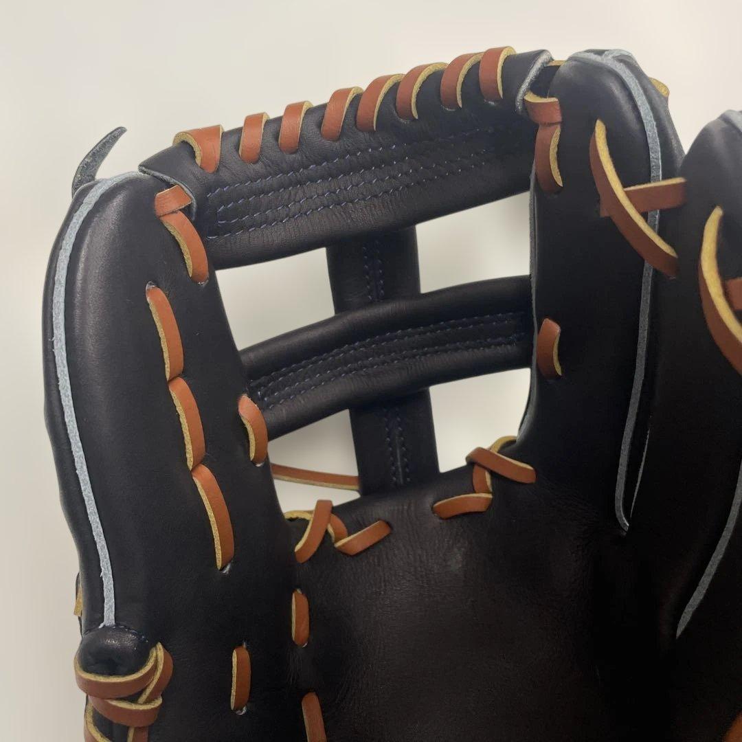 レア Under Armour アンダーアーマー 硬式野球グローブ 黒