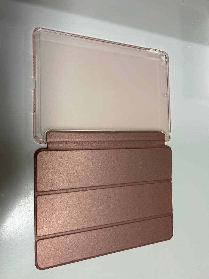 iPad 10.2インチ Wi-Fi 32GB ゴールド 第8世代　おまけあり