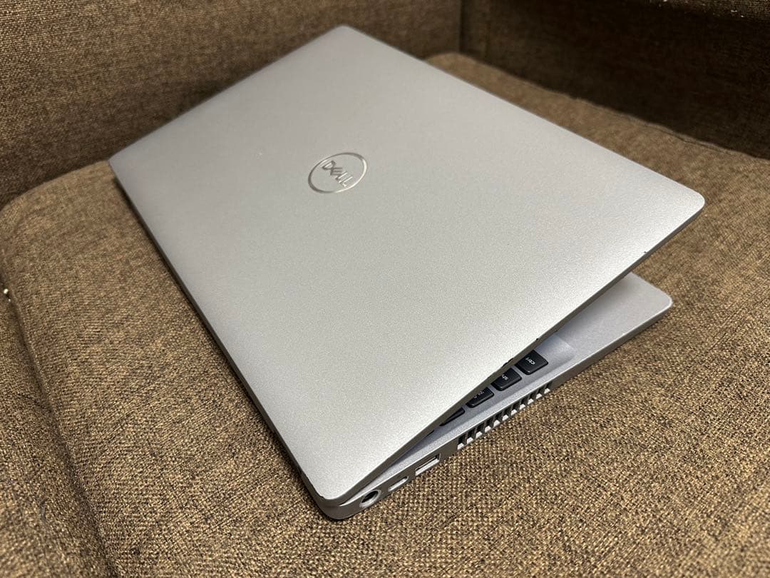 DELL ノートPC 15.6インチ　I5-10 世代　16GB オフィス付き