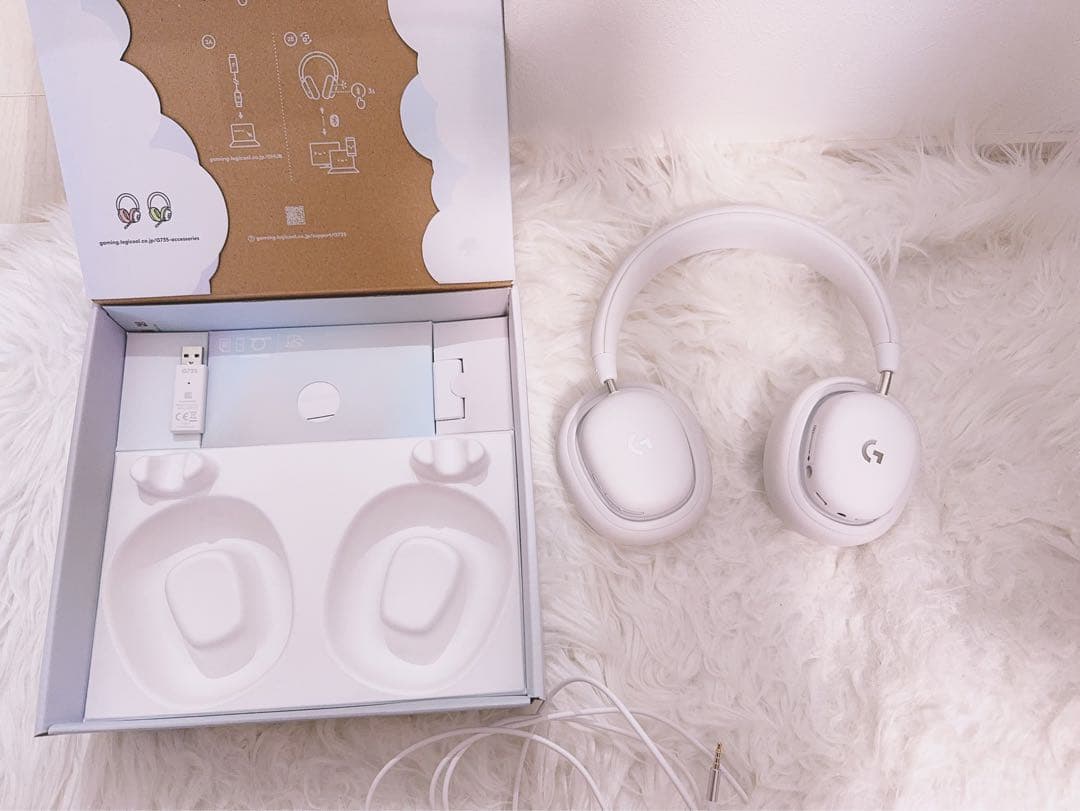 ロジクール　ワイヤレスヘッドセット白　G735