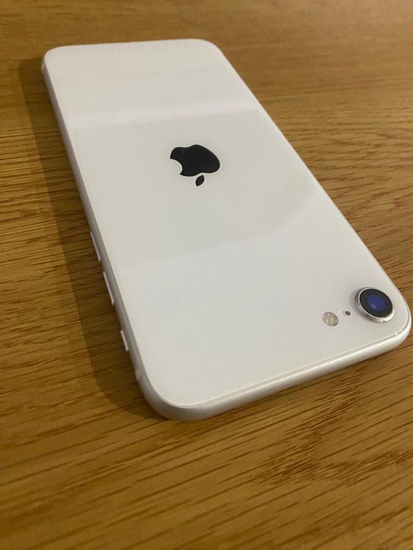 iPhone SE 第2世代 64GB ホワイト SIMフリー バッテリー90%