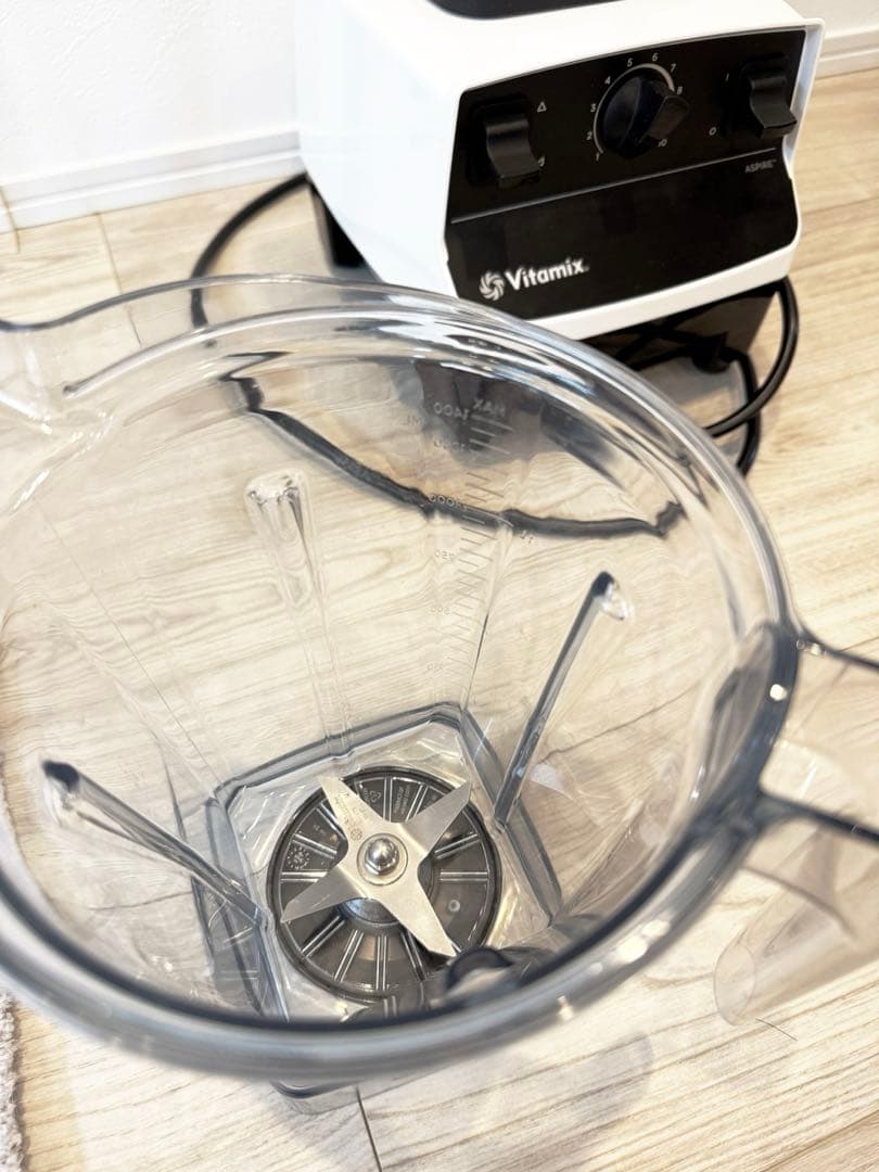 バイタミックス　Vitamix ASPIRE VM0111 白