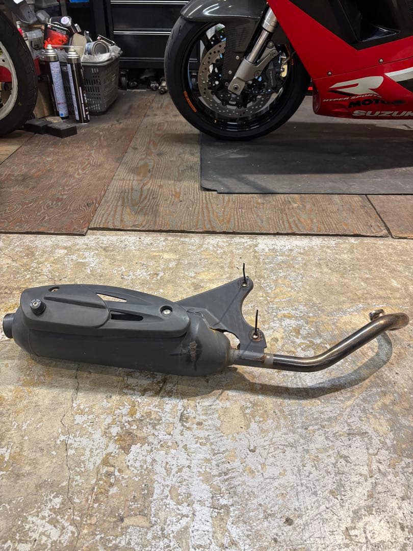 マフラー グレー スリムデザイン ボルトオン