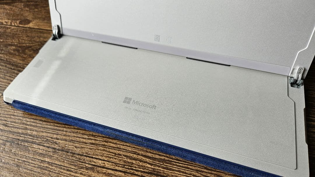 Windowsタブレット本体 Microsoft Surface 3 128GB model1645