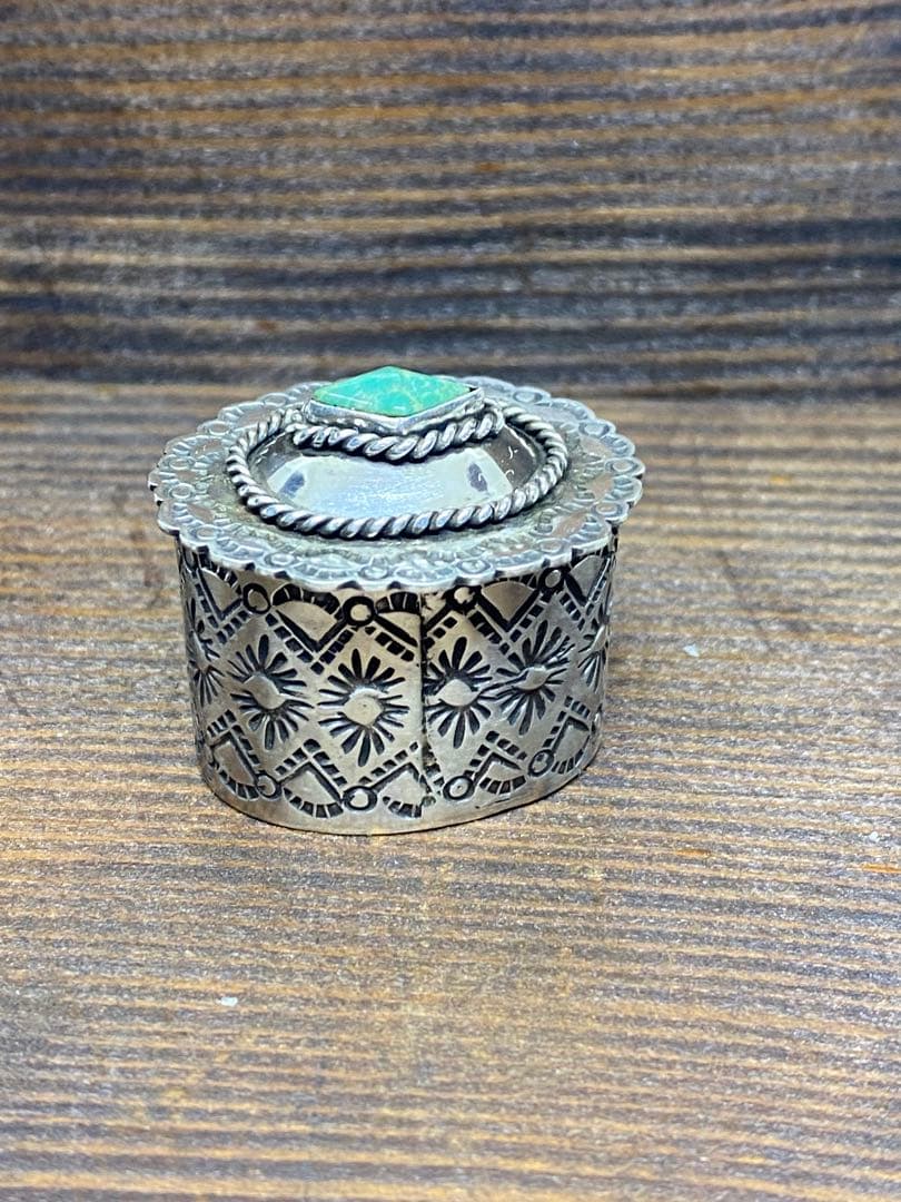 シルバー　小物入れ　インディアンジュエリー