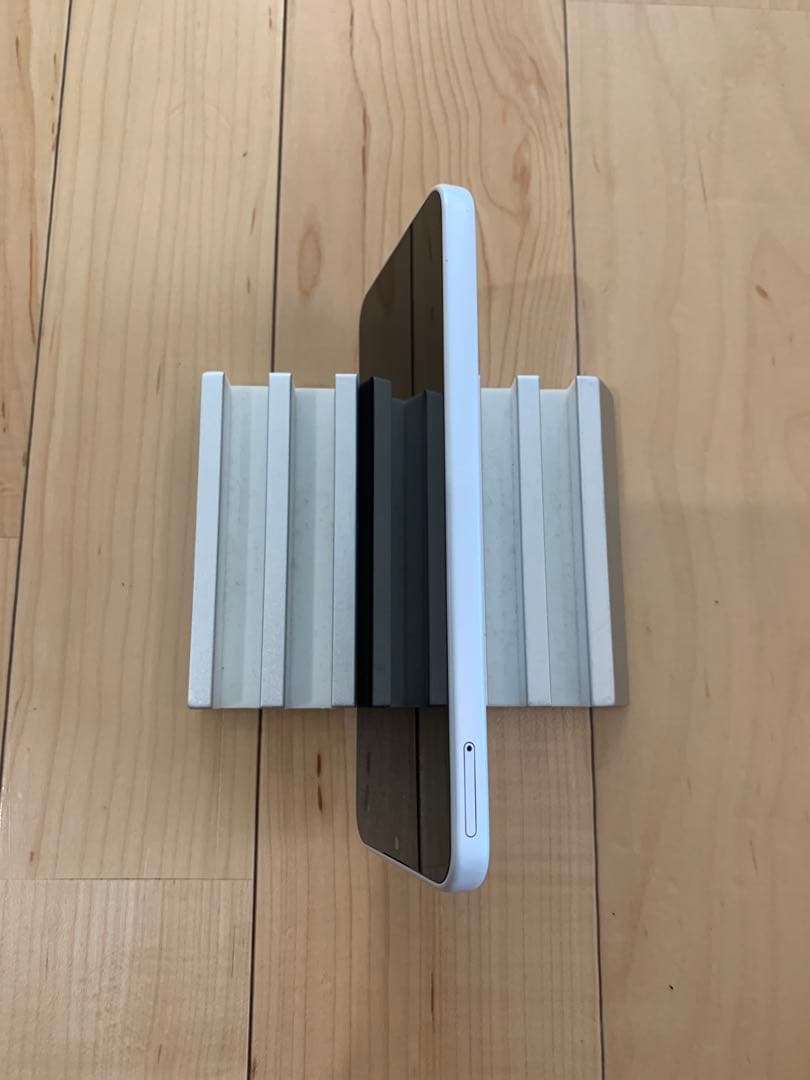 Libero 5G IV 128GB ホワイト　送料無料