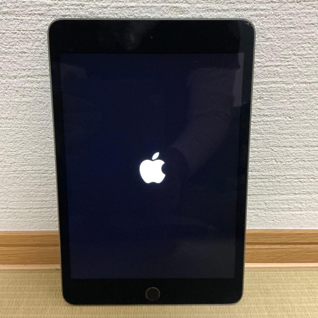 iPad mini 5 初期化済み　画面ひび割れあり