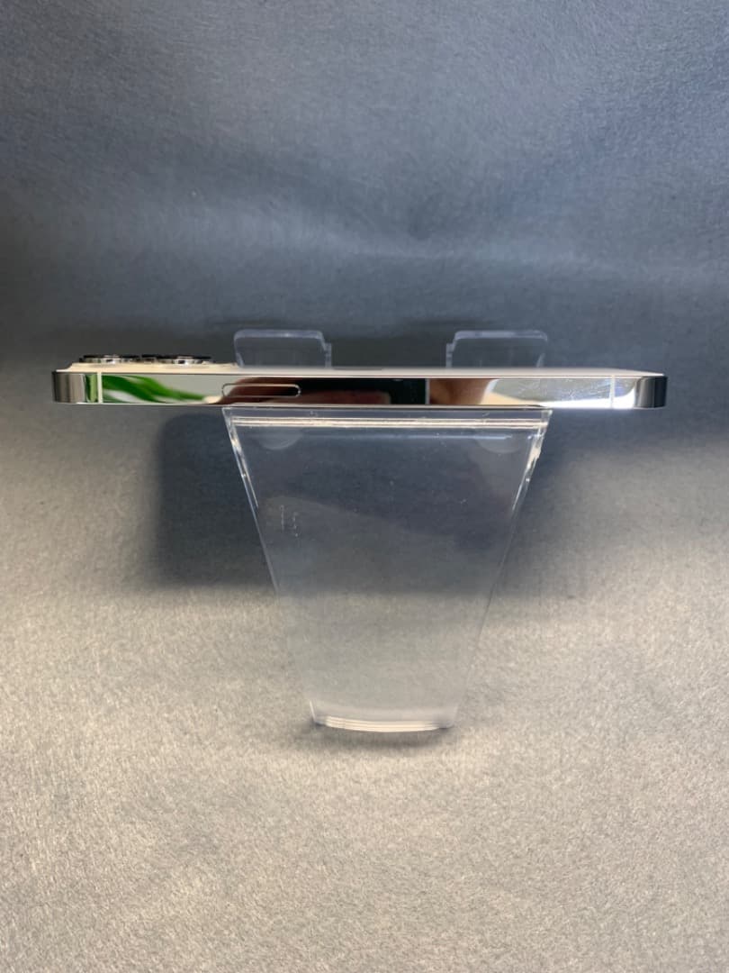 超美品 国内版 SIMフリー iPhone13 Pro 256GB シルバー色