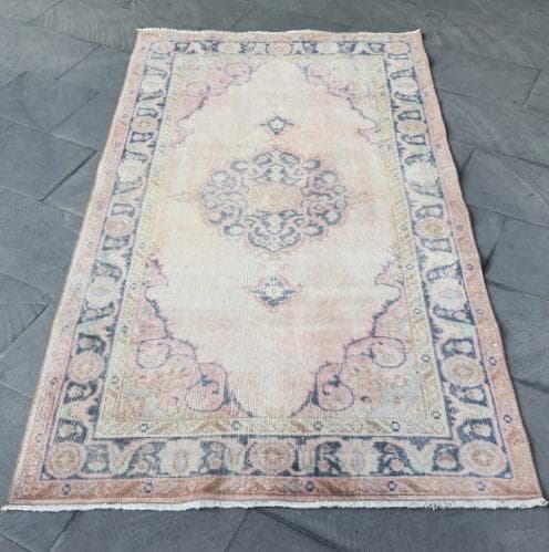 トルコヴィンテージラグ A63 高級 レア ピンク ベージュ ネイビー ミント