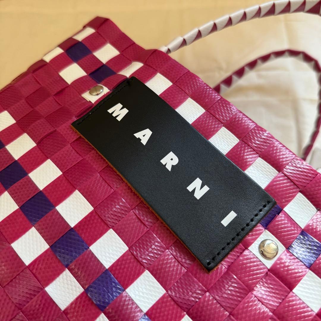 MARNI ブラックチェリー かごバッグ