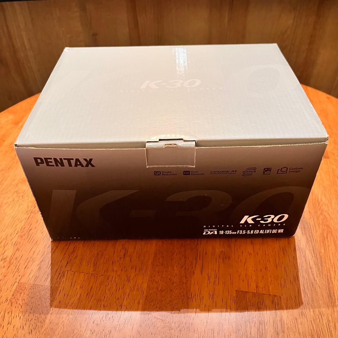 ペンタックス PENTAX K-30 レンズキット　18-135mm