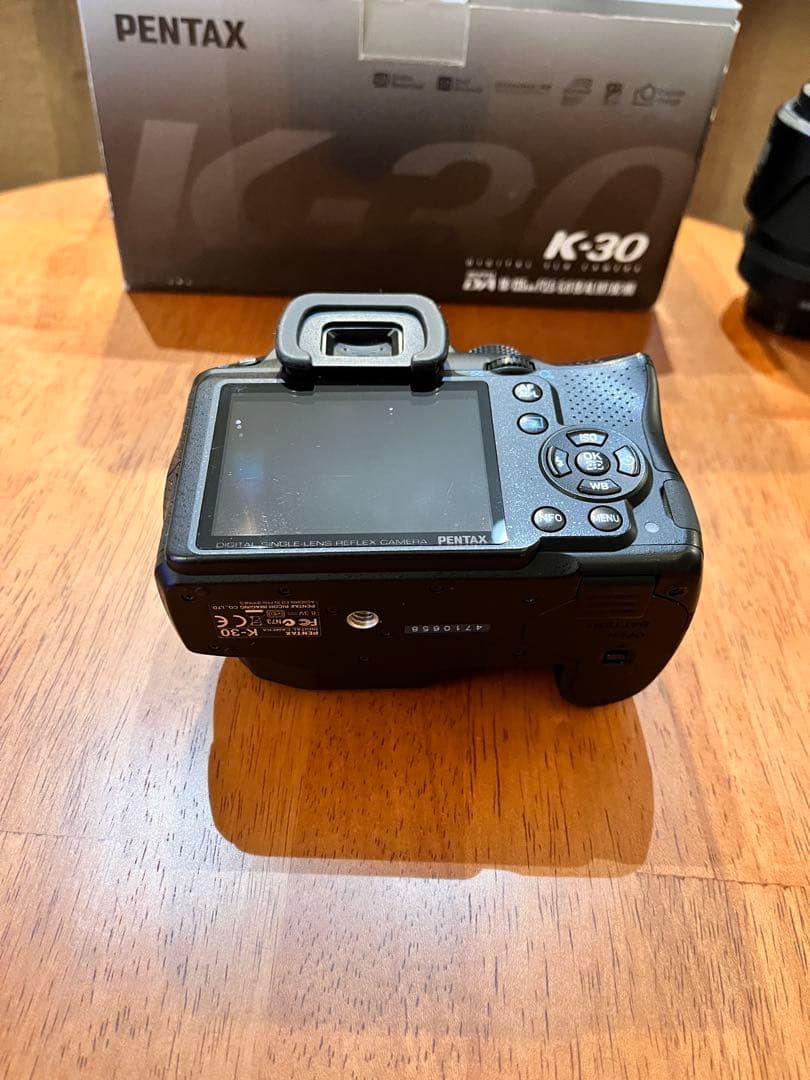 ペンタックス PENTAX K-30 レンズキット　18-135mm