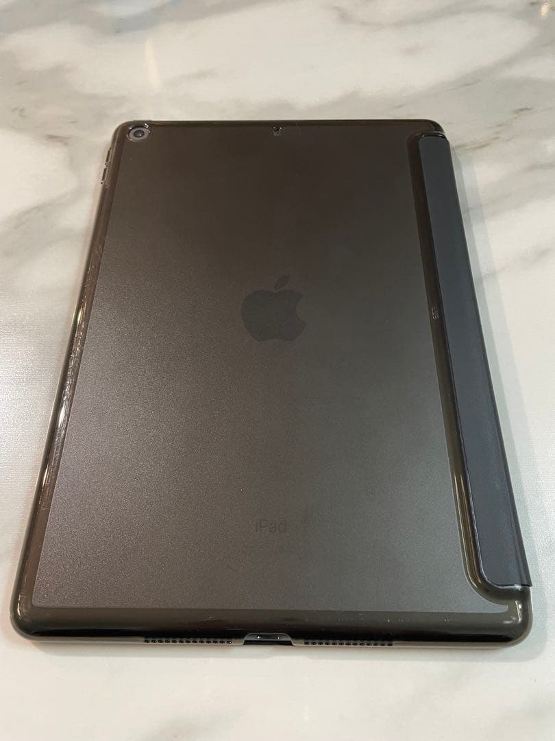 iPad スペースグレー 本体