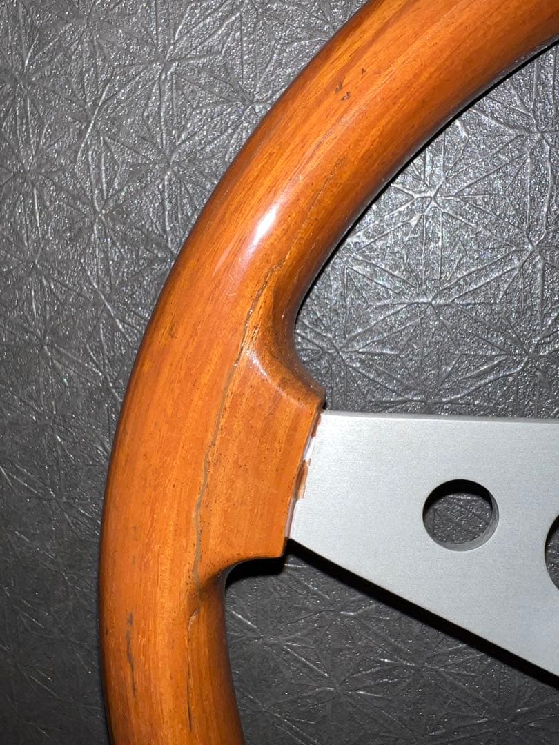 amigoui ITALY ウッドステアリング 当時モノ　モモ　ナルディ