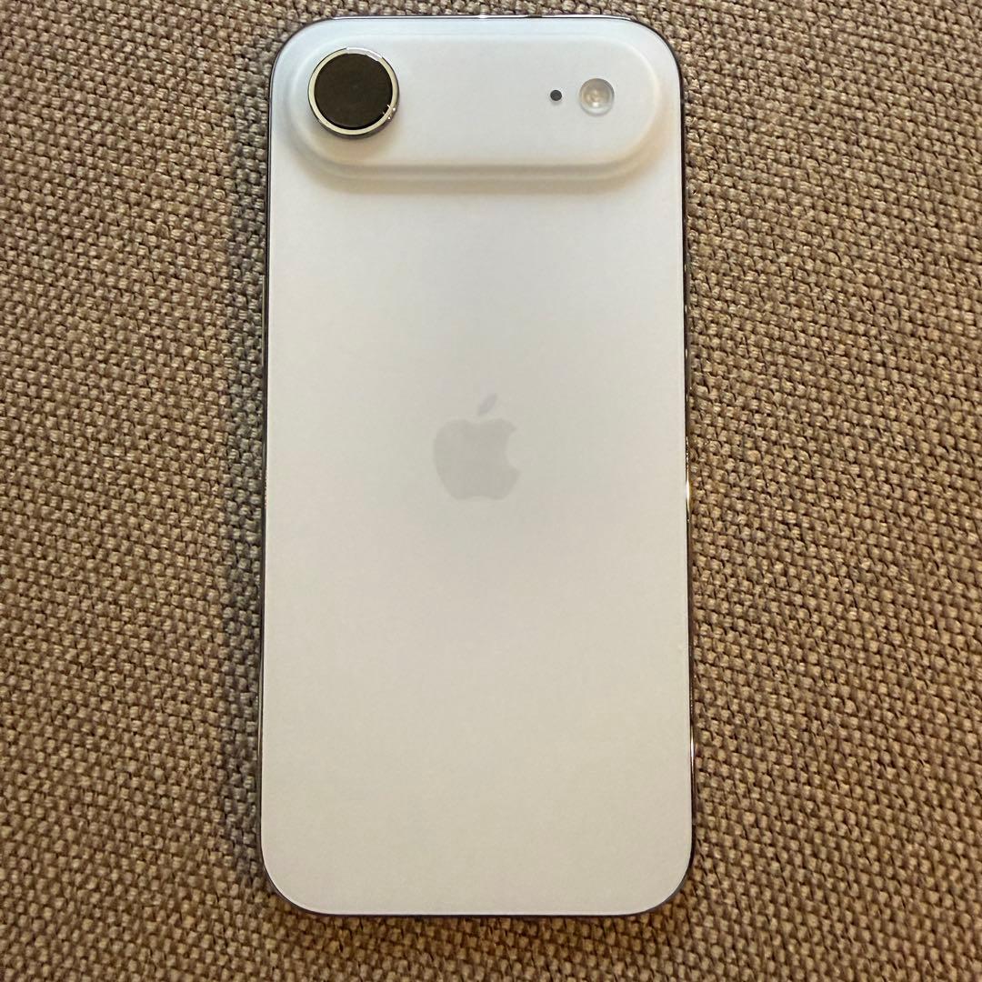 iPhone Air スカイブルー 512GB バッテリー容量100%