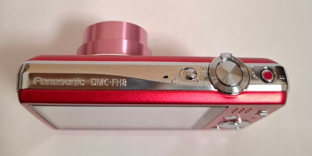 [美品]パナソニック Panasonic LUMIX DMC-FH8 コンデジ