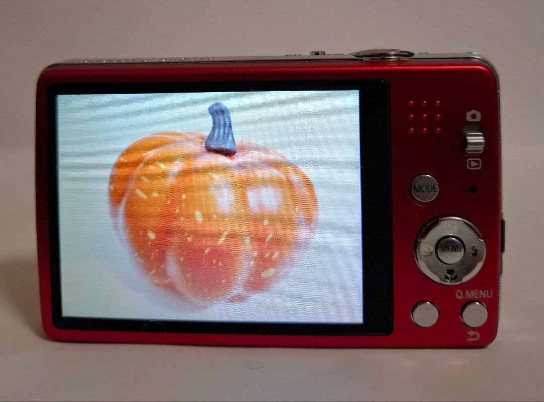 [美品]パナソニック Panasonic LUMIX DMC-FH8 コンデジ