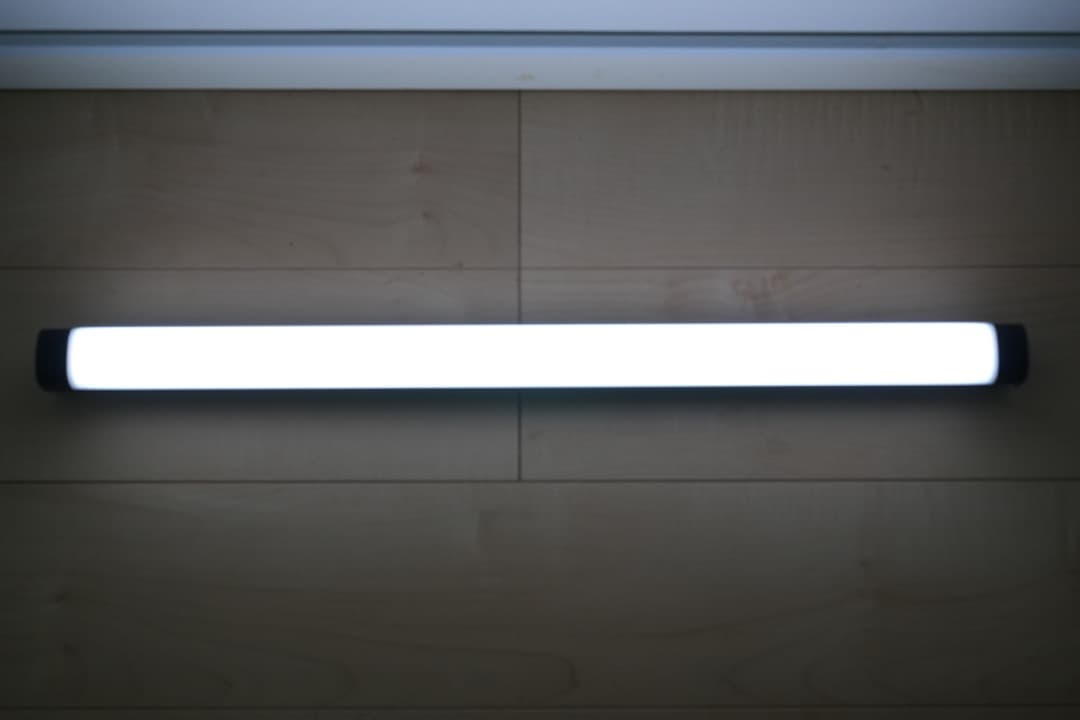 n*v様 送料込みNEEWER LEDライトセット 本体・ケース・付属品 TL6