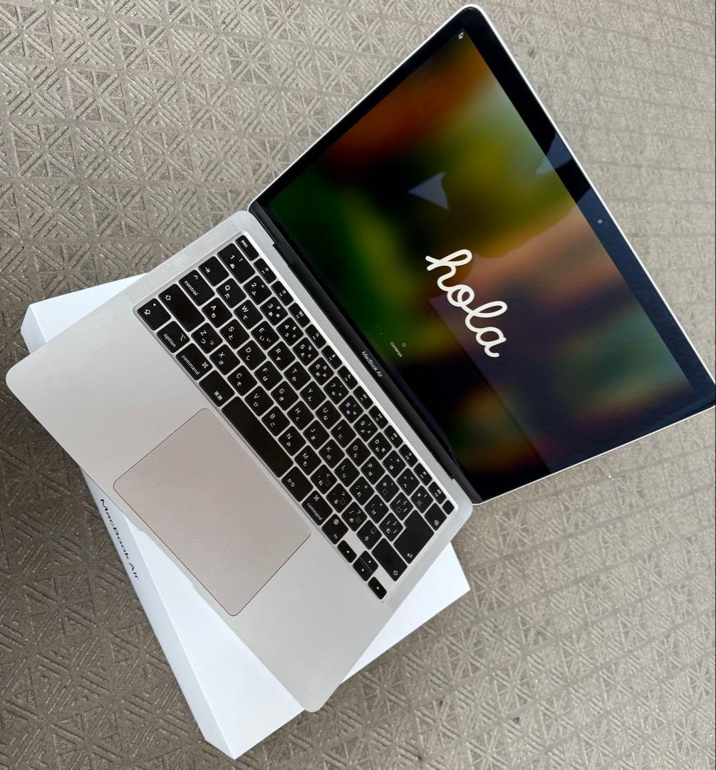 MacBook Air 2020　M1/8GB/256GB/13インチ