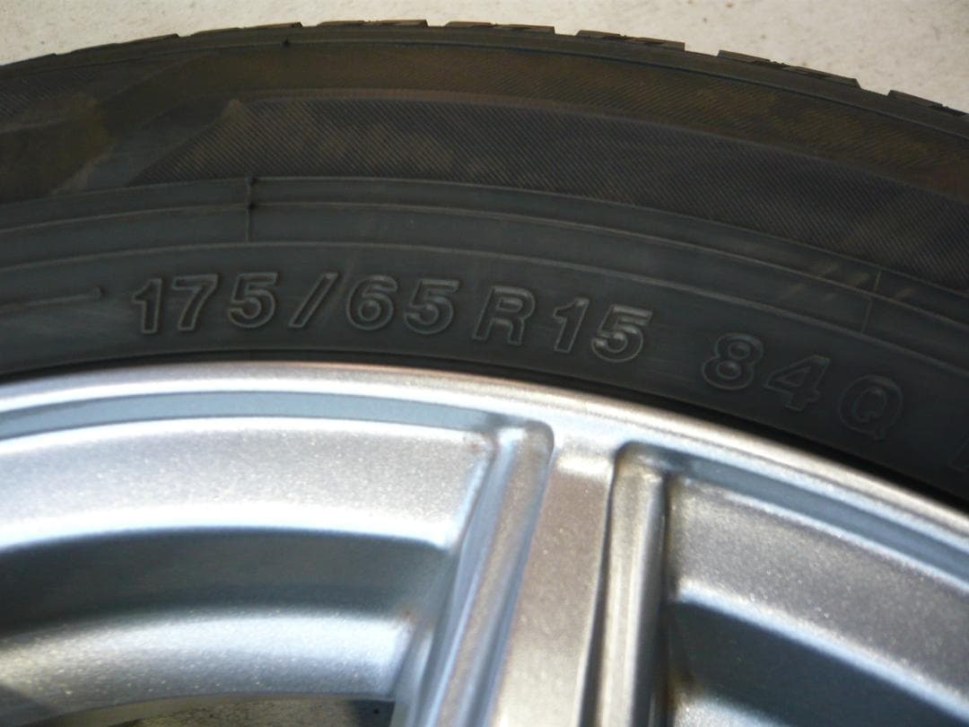 送料込☆中古ヨコハマアイスガードiG60☆175/65R15☆スタッドレスタイヤ